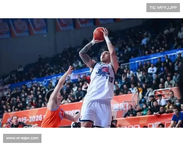 陶汉林关键扣篮锁定胜局，山东内线杯赛展现领袖气质